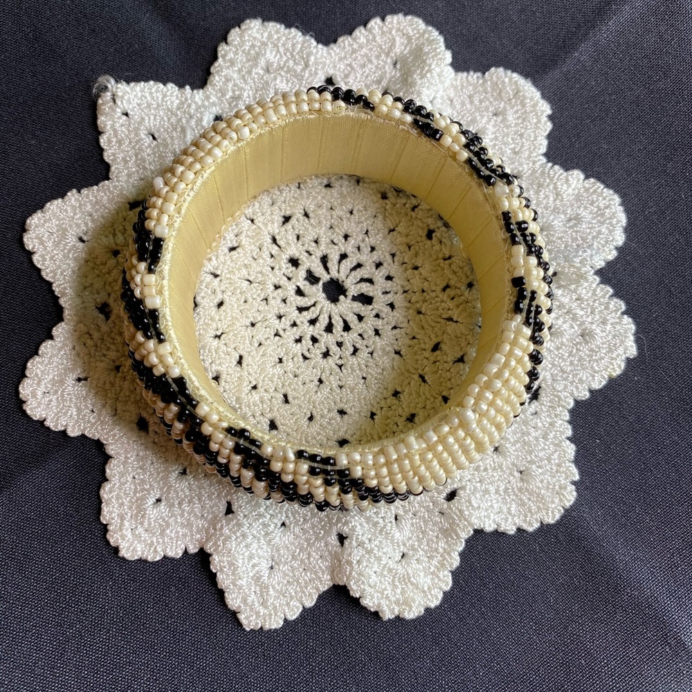 Bundle Vintage Beaded Bangles - image 5